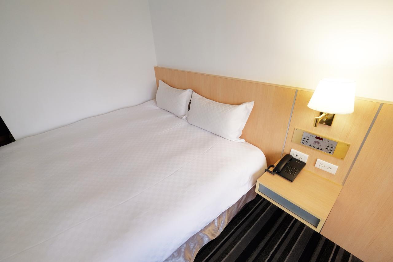 Dynasty Hotel Tainan Luaran gambar