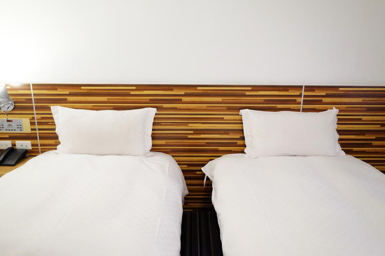 Dynasty Hotel Tainan Luaran gambar