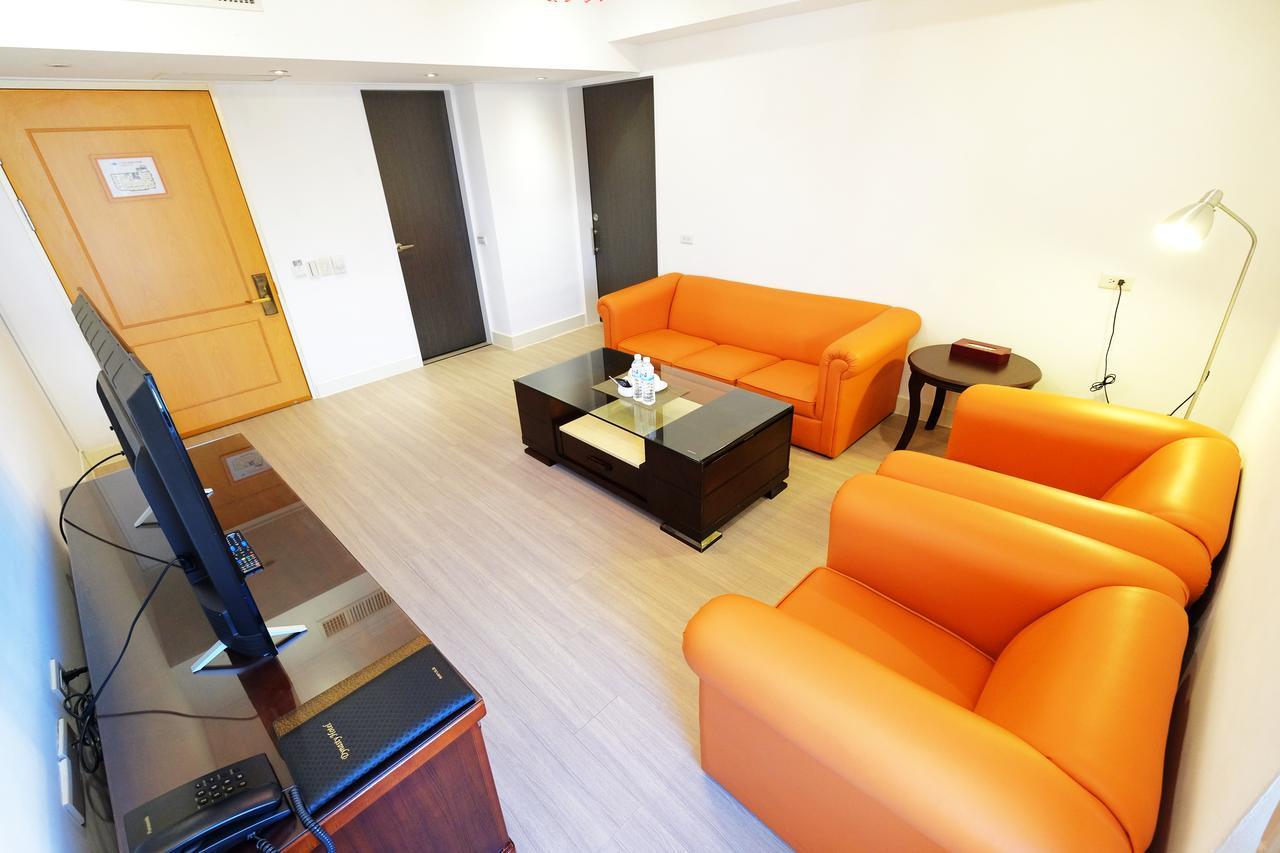 Dynasty Hotel Tainan Luaran gambar