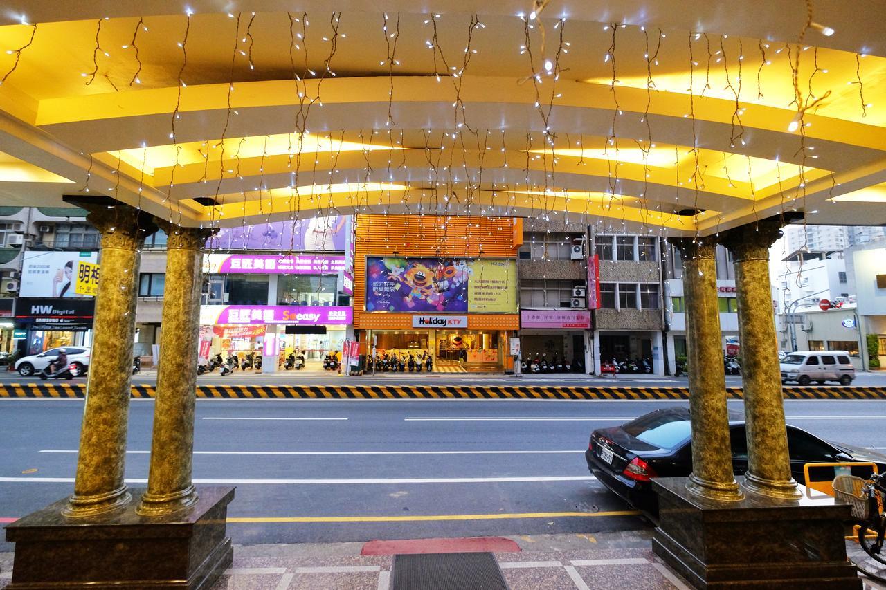 Dynasty Hotel Tainan Luaran gambar